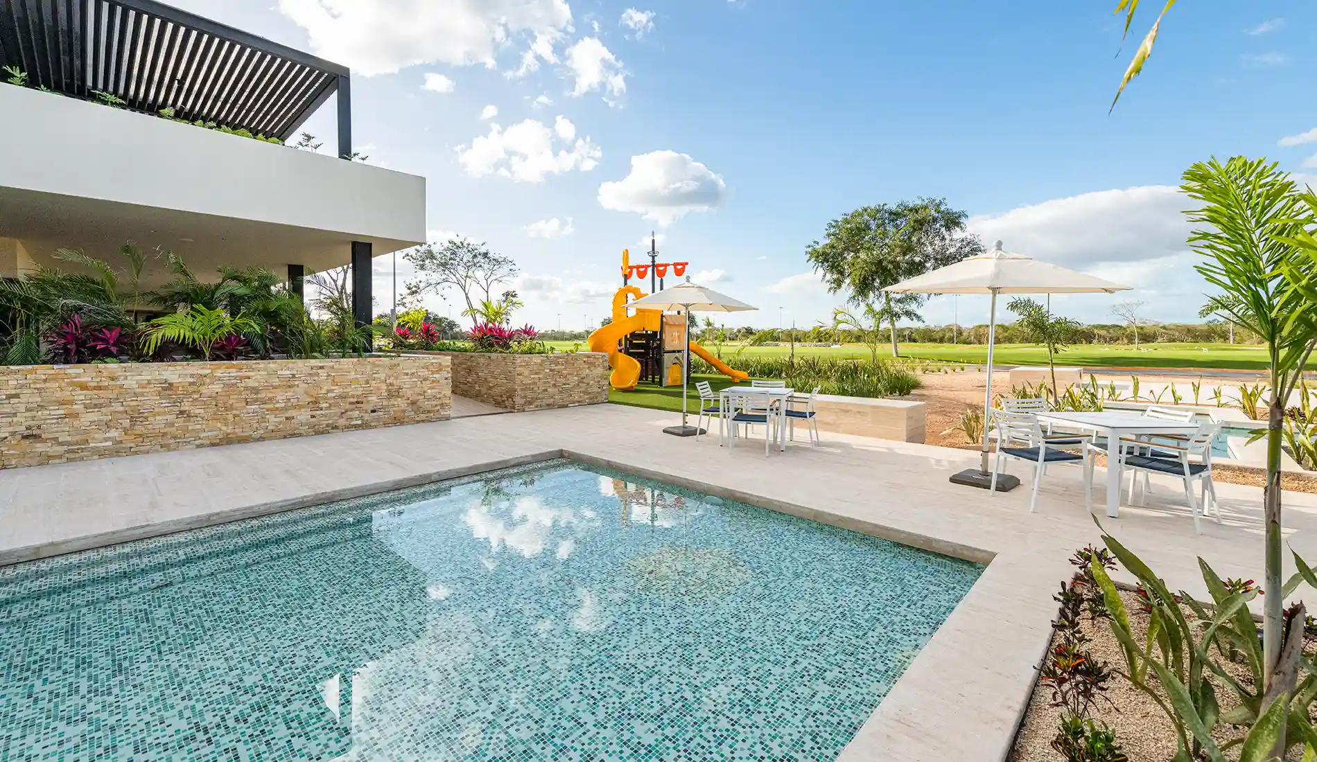 Swimming Pool Clubhouse Provincia Mérida Golf
